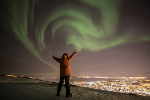 Caçador de auroras boreais mostra onde observar o incrível fenômeno pelo mundo