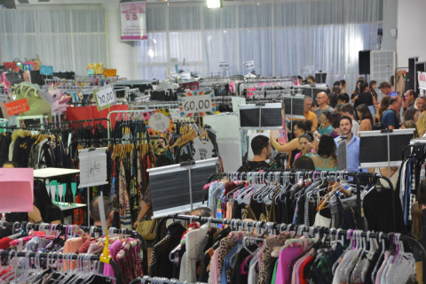 Bazar terá 50 mil peças a partir de R$ 5 neste final de semana