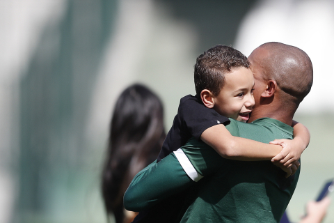 Shoppings de Curitiba trazem promoções para o Dia dos Pais; confira