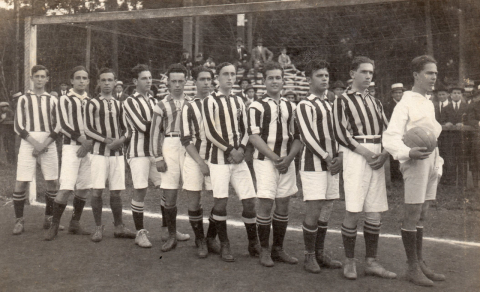 Memória coletiva: fotógrafos amadores ajudaram a registrar a história de Curitiba