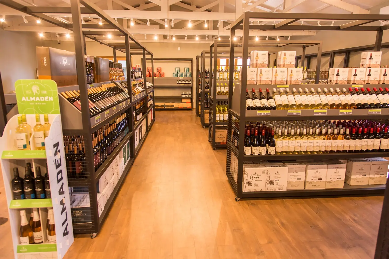 Almadén lança o primeiro free shop de vinhos brasileiros em uma vinícola