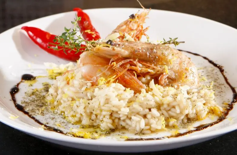 Empresa lança kits para cozinhar em casa