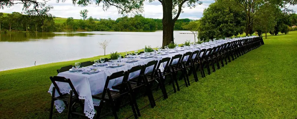 Gastronômade faz almoço ao ar livre à beira do lago Passaúna neste domingo
