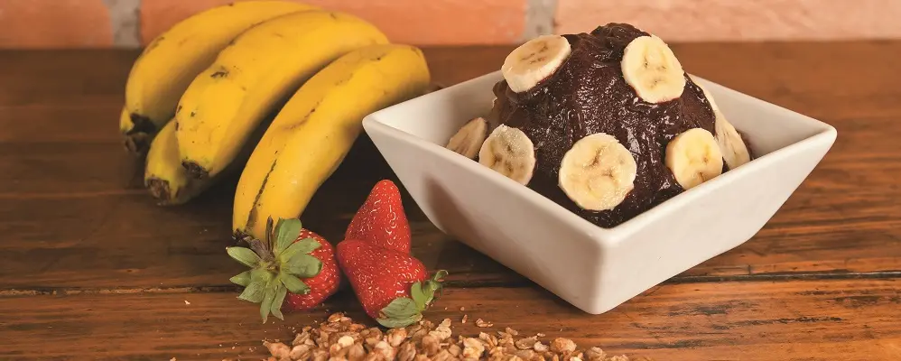 Diet ou com creme de avelã? Veja onde tomar açaí em Curitiba