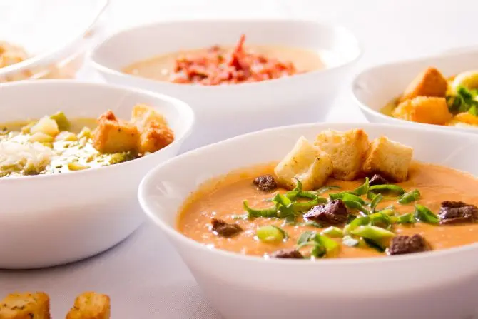De creme de cebola à minestrone: Curitiba tem festivais de sopa com mais de 30 sabores