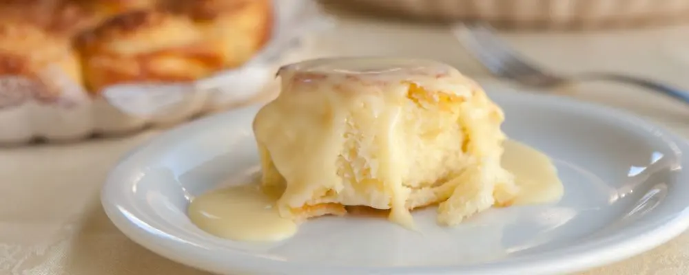 Ninho recheado com creme de nata é tradição de 40 anos em Curitiba