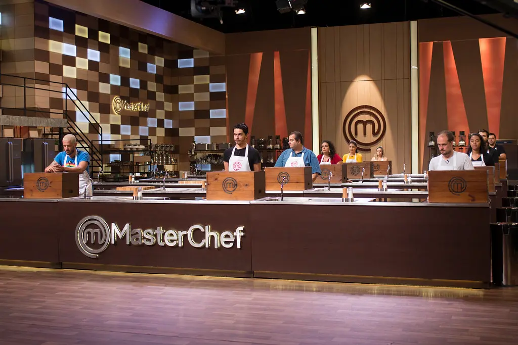Eliminação com confeitaria e técnicas francesas assusta cozinheiros do MasterChef