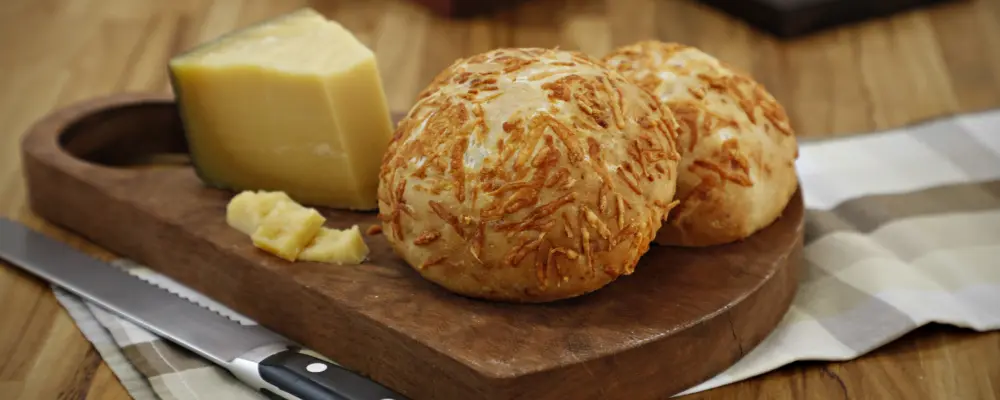 Parmesão: saiba mais sobre o queijo centenário apreciado no mundo todo