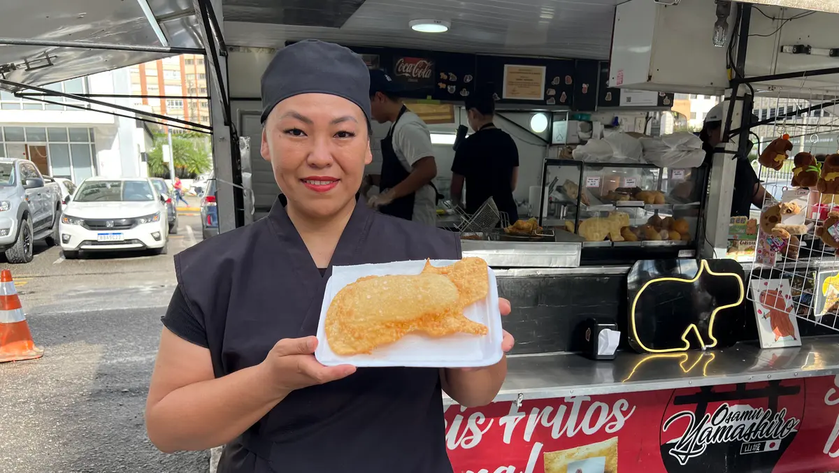 Conheça a Pastéis Yamashiro, barraquinha por trás do Capistel de Curitiba