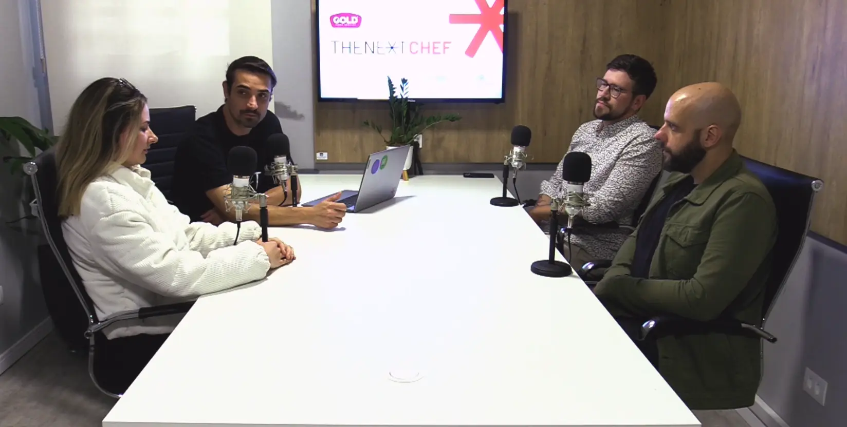 Competidores do The Next Chef comentam expectativas para o 1º jantar em podcast