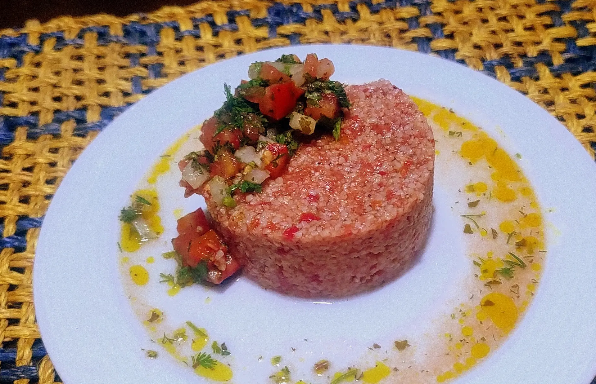 Um saboroso quibe cru. Só que não leva carne. Aprenda a fazer