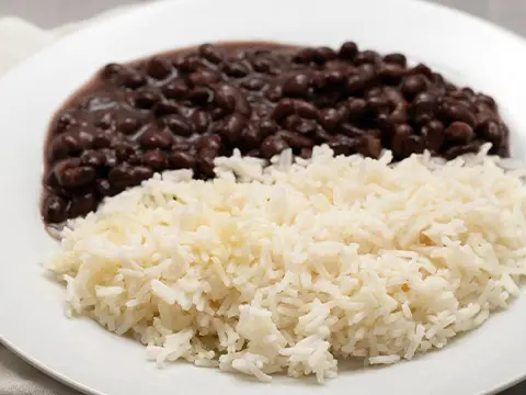 O milagre do arroz com feijão