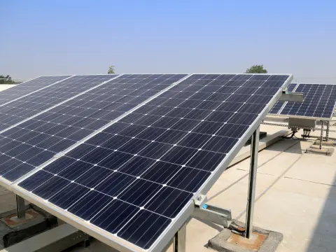 Bares e restaurantes podem reduzir em até 90% a conta de energia elétrica das operações com energia fotovoltaica
