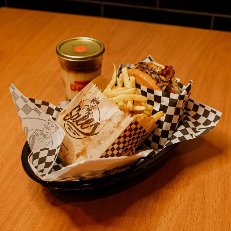 Salls Burger no Festival Bom Gourmet 2026: Smash Burgers em Maringá