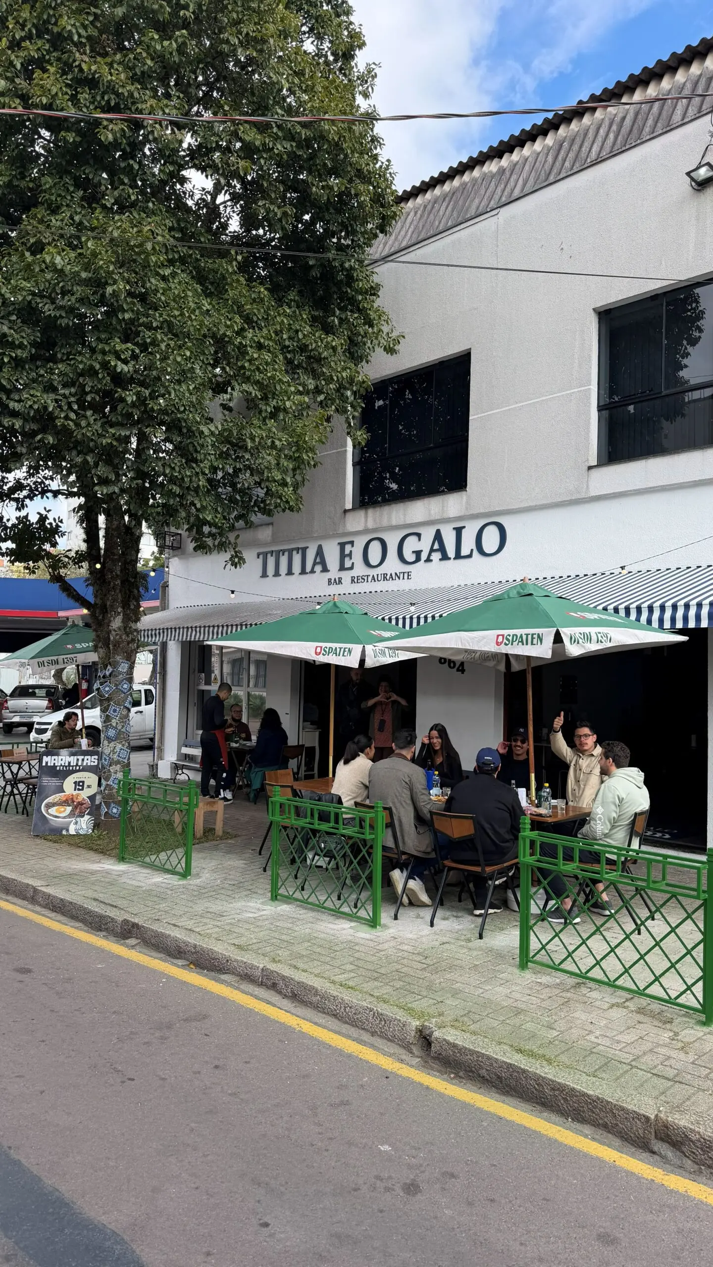 Titia e o Galo