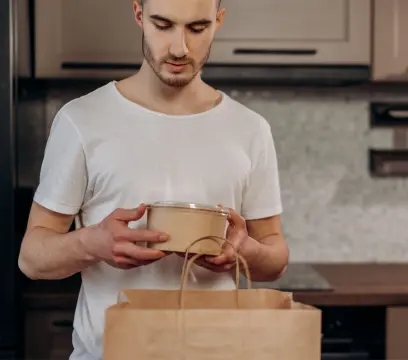 Dark kitchens: revolução ou ilusão de escala? Uma análise crítica do modelo