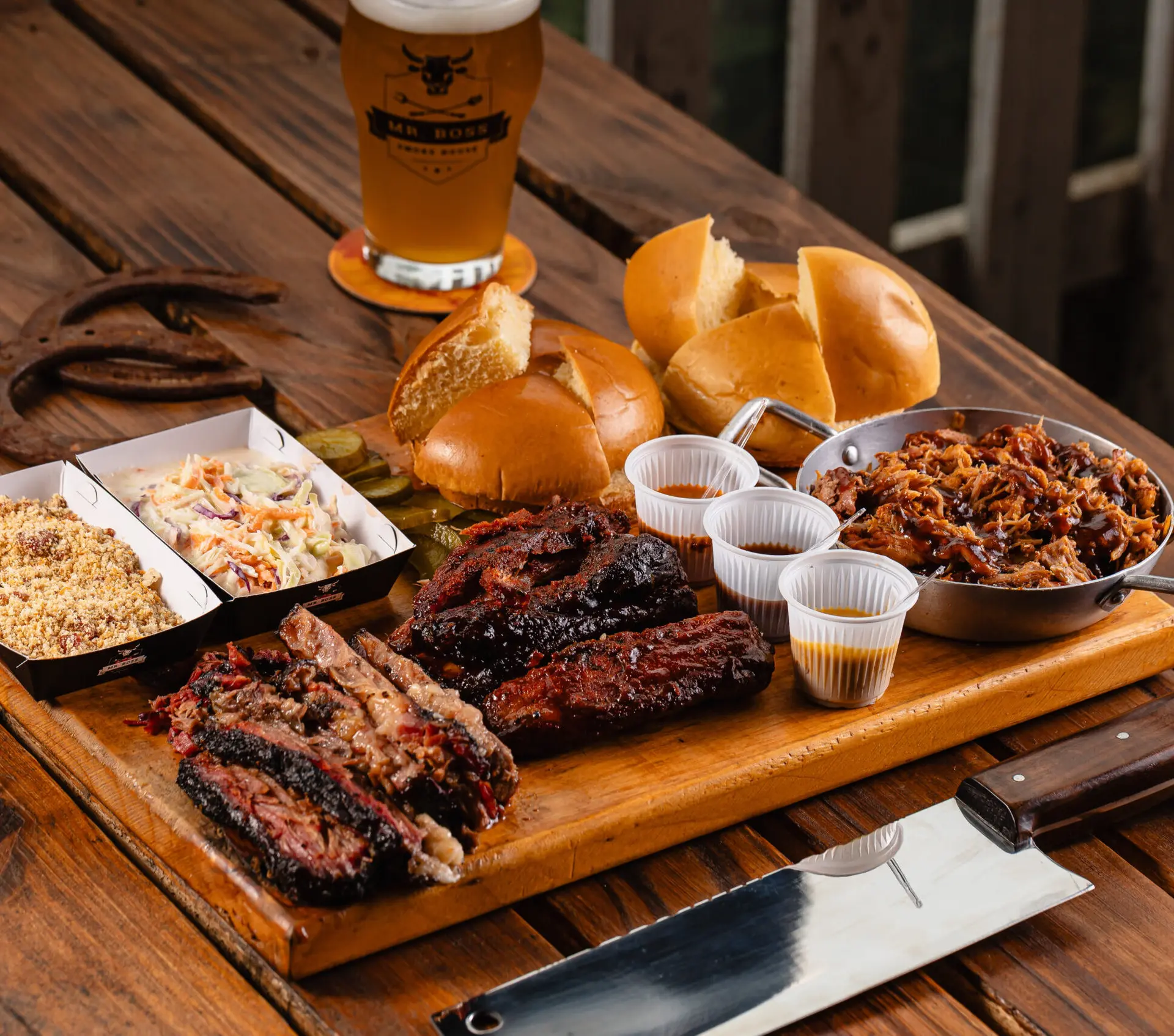 Mr Boss Smoke House é Finalista do Prêmio Bom Gourmet 2026 nas Categorias Steakhouse e Espaço Aberto