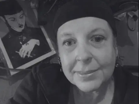 Morre Regina Walger, proprietária do Bar Lado B e referência da cultura alternativa em Curitiba