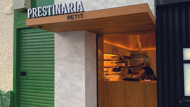 A Prestinaria Petit tem 8 m² e serve seis produtos em seu cardápio, todos da linha de boulangerie, como croissant e pain au chocolat.