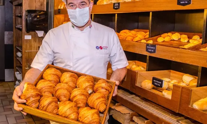 Para Jacques Paulin, pães icônicos exigem técnicas específicas de produção.