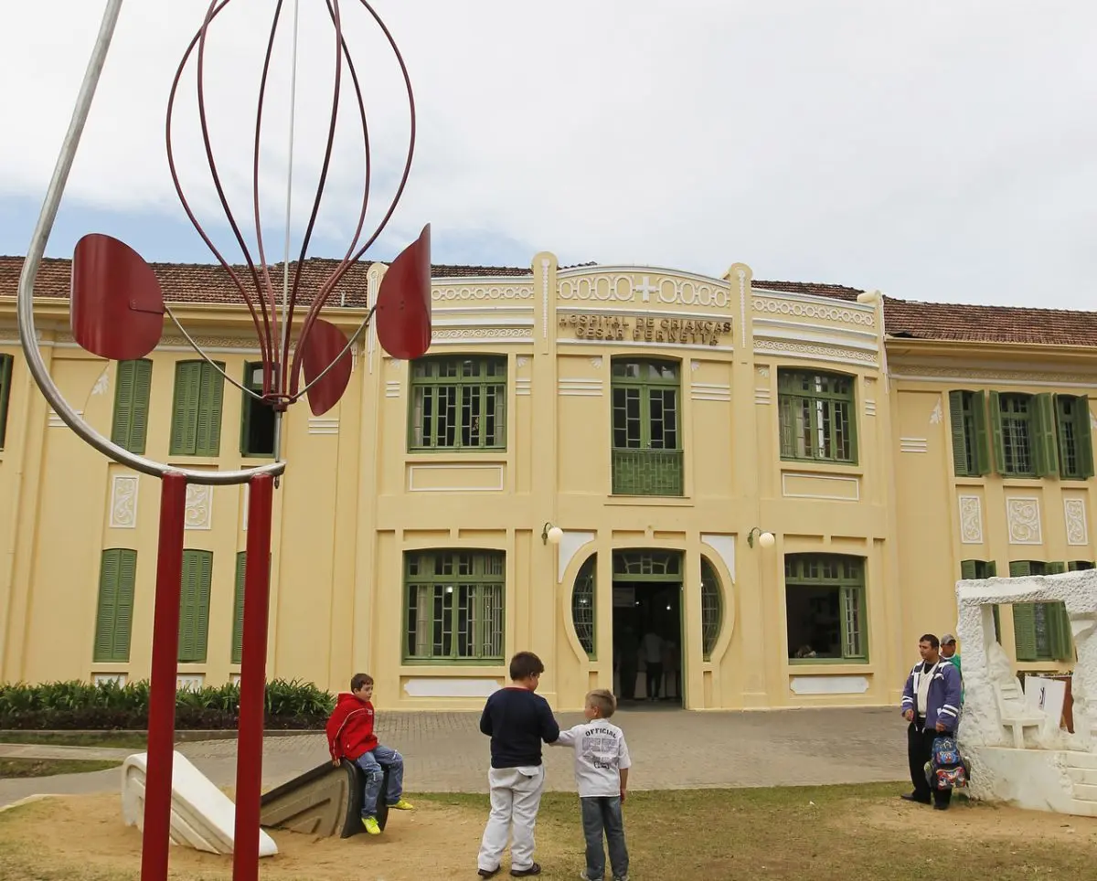 Jantar do Bem arrecada fundos para o Hospital Pequeno Príncipe, em Curitiba