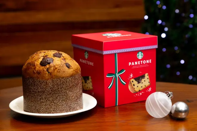 Panetone com gotas de chocolate da rede Starbucks.
