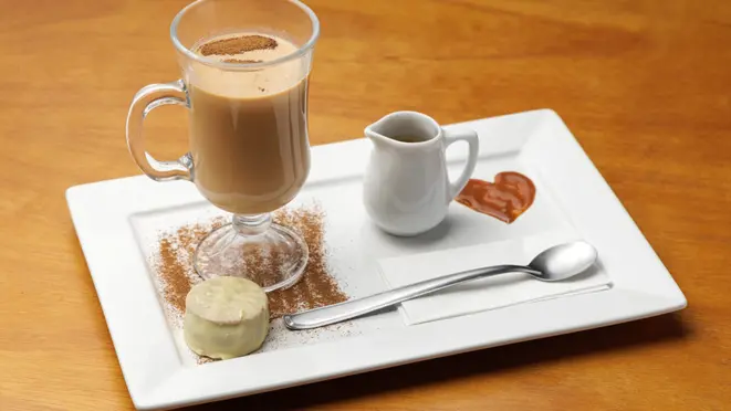 Menu de café da tarde inclui opção servida pelo Havanna Café (foto).