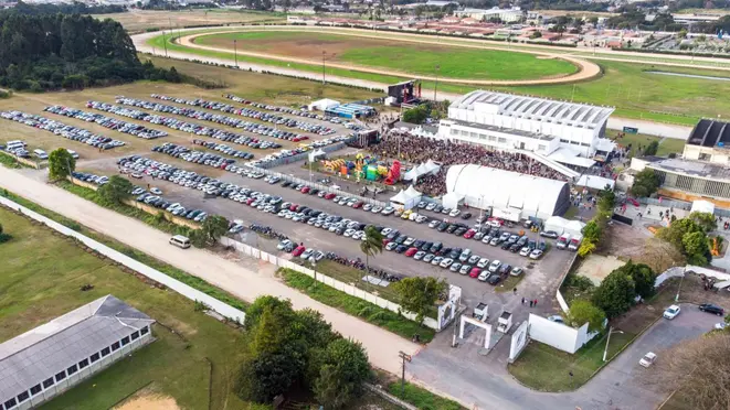 White Hall Jockey Eventos tem capacidade para receber até 30 mil pessoas: espaço de eventos está há menos de 10 minutos do centro de Curitiba.