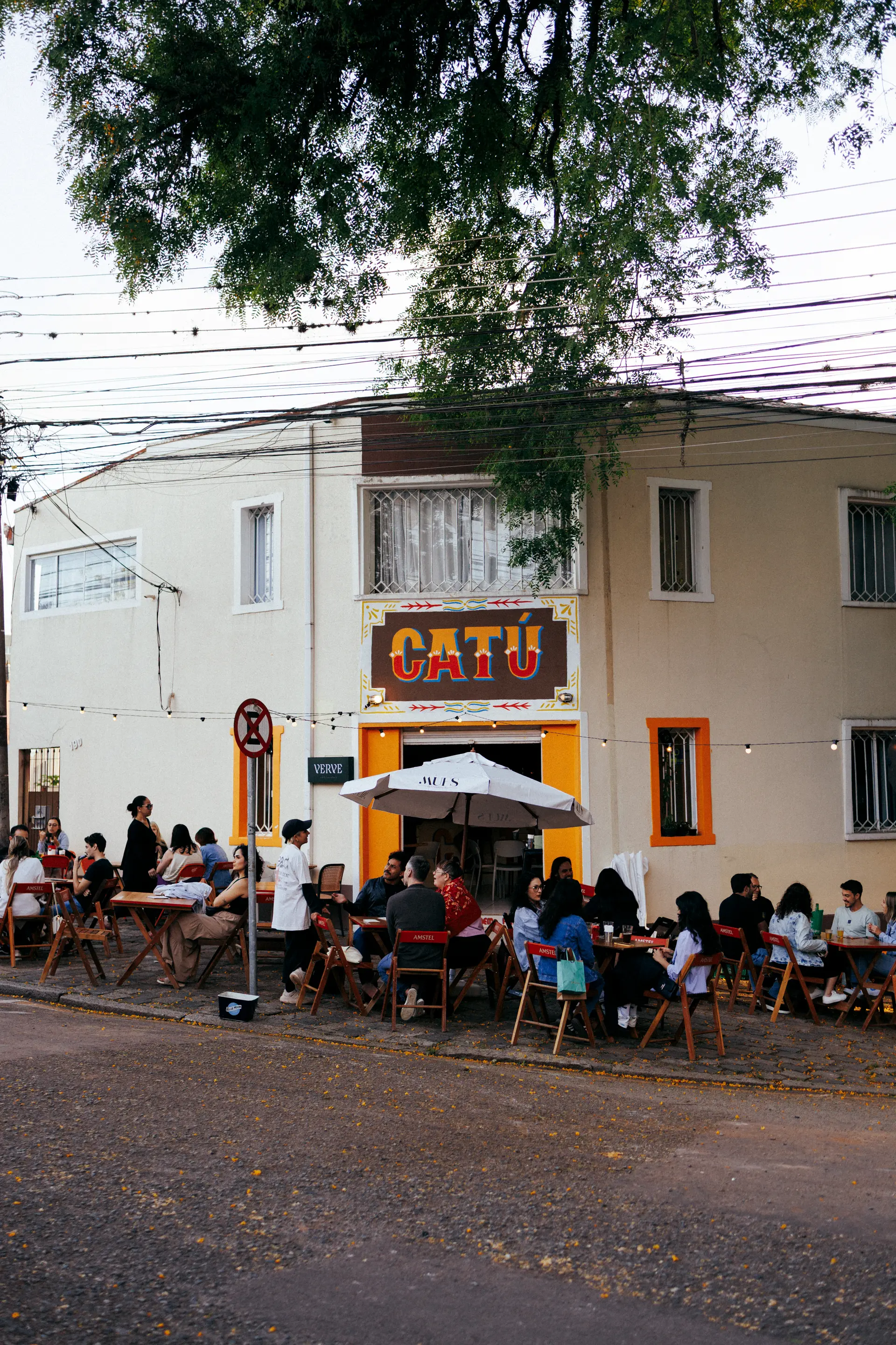 Catú Bar