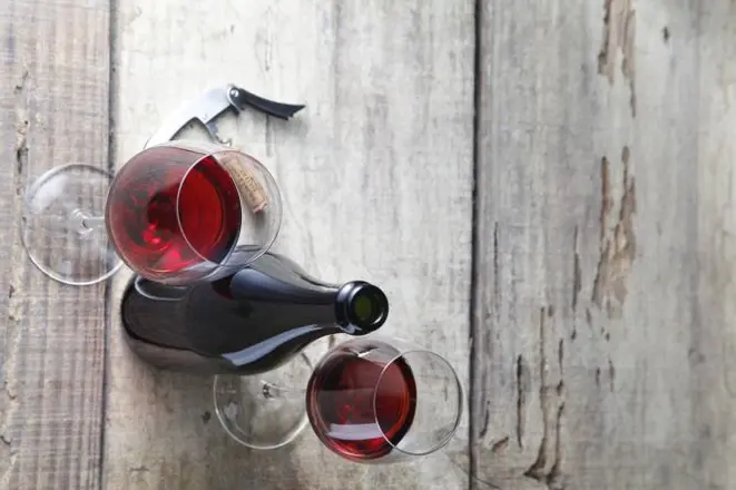 “Reserve a metade da adega para os tintos, um quarto para os brancos e o restante para champagnes, espumantes e vinhos de sobremesa.” Guilherme Rodrigues.Foto: Alexandre Mazzo/Gazeta do Povo