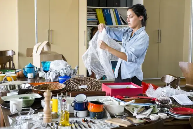 Toda a louça e itens usados na produção de fotos. Foto: Fred Suzuki/Gazeta do Povo