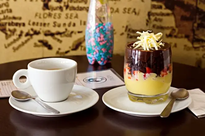 Trifle (sobremesa da casa) + dose de ristretto (Blend Allegro do Cerrado Mineiro e Mogiana): R$ 10. Foto: Divulgação.