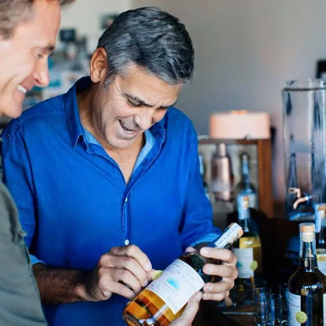 O ator de Hollywood George Clooney produz a tequila Casamigos no México. Foto: reprodução Facebook.
