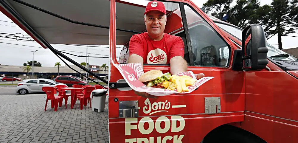 Veja como funciona a lei dos food trucks em Curitiba