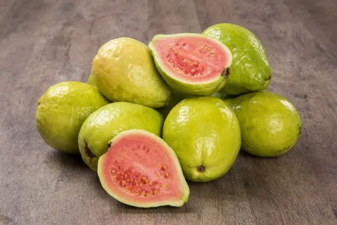 A goiaba de Carlópolis é o segundo produto do Paraná a exibir a certificação. Foto: Bigstock.
