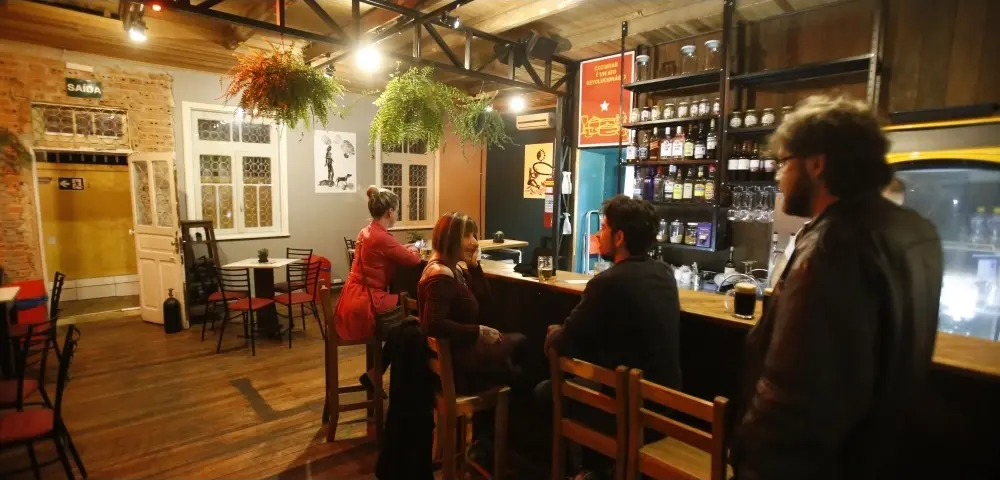 Bar Ornitorrinco tem gengibirra caseira