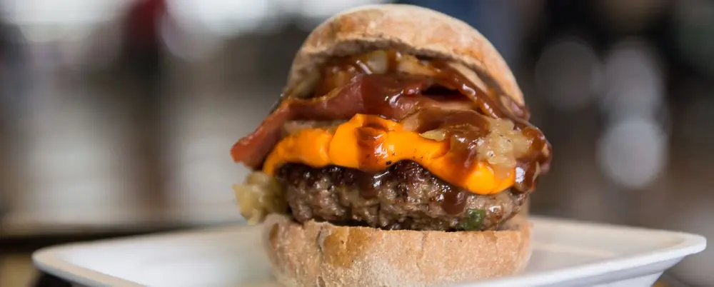 Dicas para você escolher o hambúrguer na Batalha CWBurguer Fest
