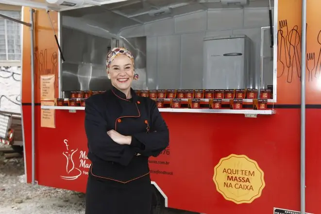 Mulher Massa, da empresária Eloisa Carraro, é o único food truck autorizado a vender comida em locais públicos. Foto: Antonio More/ Gazeta do Povo