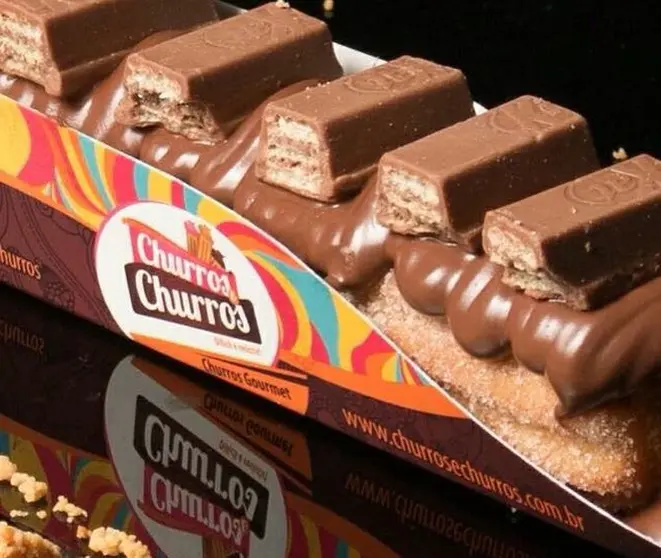 Churros de Nutella e Kit Kat. Foto: reprodução Facebook