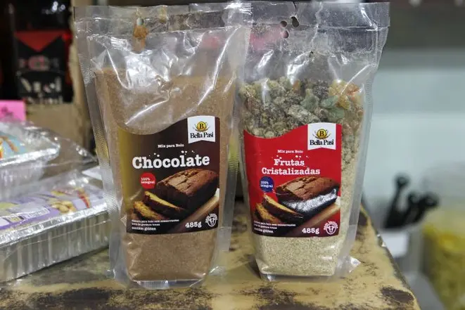 Fotos dos produtos no Mercado Municipal para a seção Gôndola da revista do Bom Gourmet. Na foto Mix para Bolo - Fotos Antônio More / Gazeta do Povo