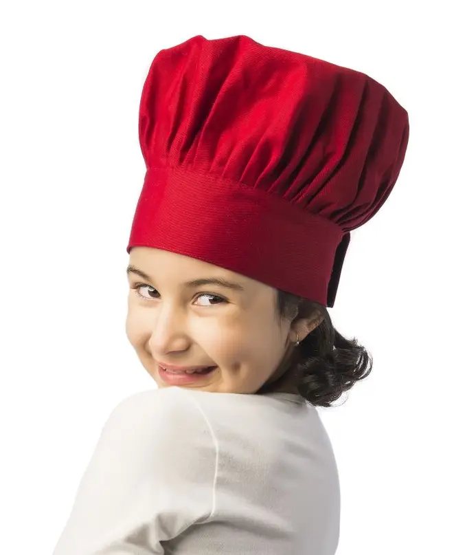 Para os pequenos, a linha Petit tem opção vermelha 100% algodão com fecho em velcro por R$ 41,39.