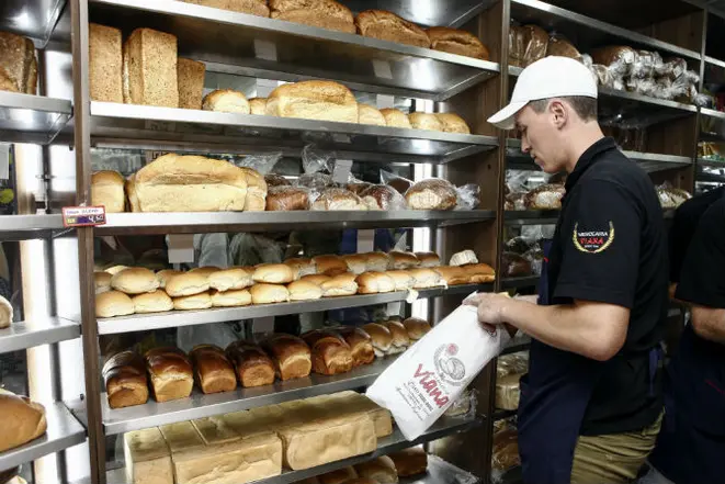 Pães mais populares são repostos durante o dia. Foto: Divulgação.
