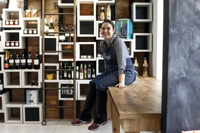 Chef Fernanda Zacarias, da Ragú Rotisseria. Foto: André Rodrigues/Gazeta do Povo