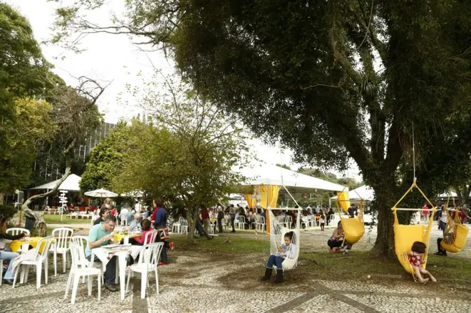 Primeiro dia do Gastronomix, evento que encerra o Festival de Teatro de Curitiba. Foto: Hugo Harada / Gazeta do Povo