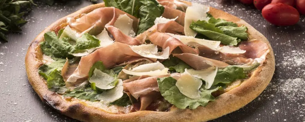 39 lugares para pedir pizzas especiais a preço promocional em Curitiba