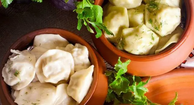 Ópera de Arame tem festival gastronômico de comida ucraniana