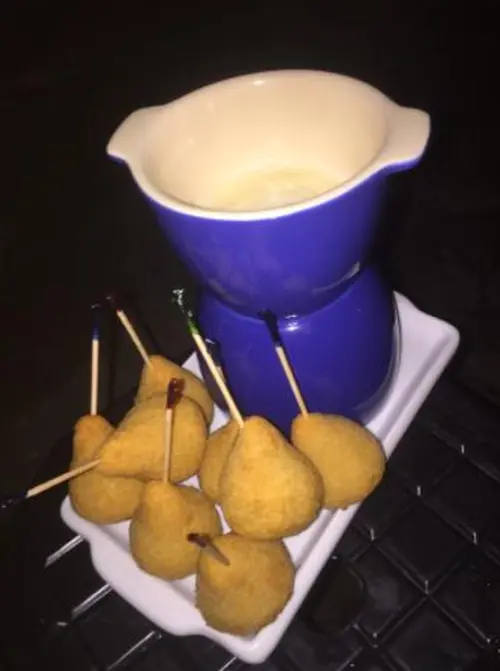 Fondue de coxinha do Bar da Frente. Foto: Reprodução/Trip Advisor.