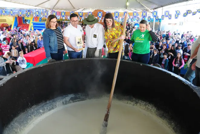 A festa junina em Piçarras é realizada desde 1980, mas somente há dois anos recebeu o nome de 'Piçarraiá'. Foto: Divulgação.