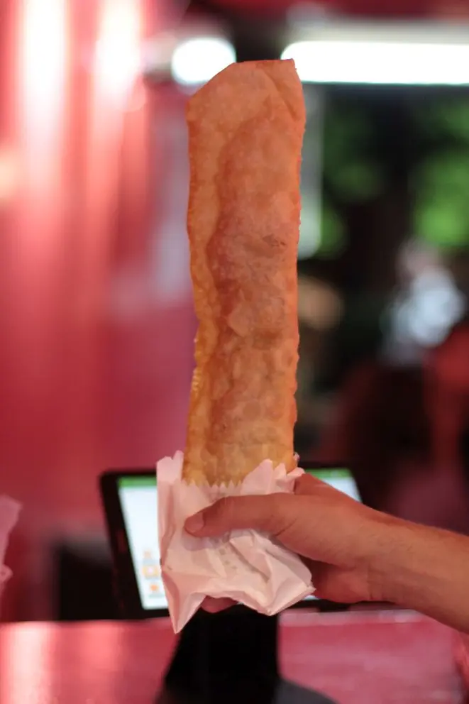Pastel de calabresa da pastelaria Flango. Foto: Divulgação