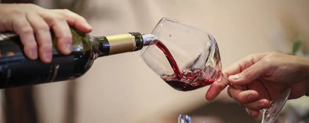Os 10 melhores tintos da Toscana até R$ 250 escolhidos em degustação às cegas